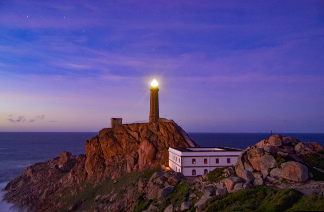 10 Faro de Cabo Vilán nocturna